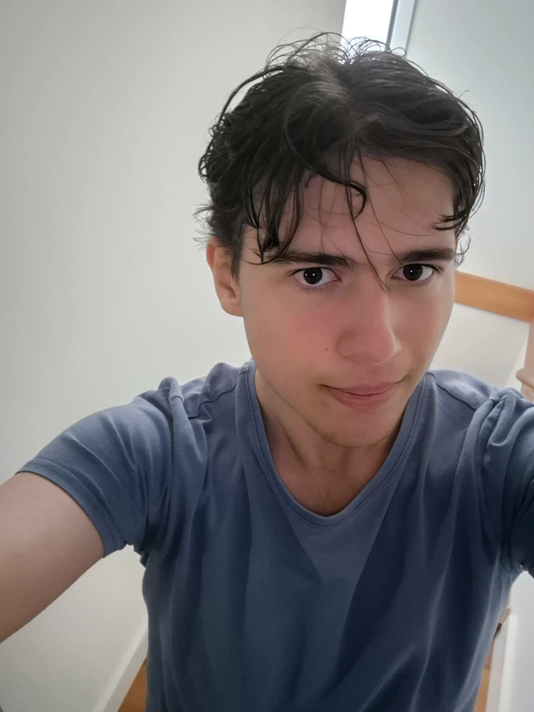 Anthony 上傳的 GIF