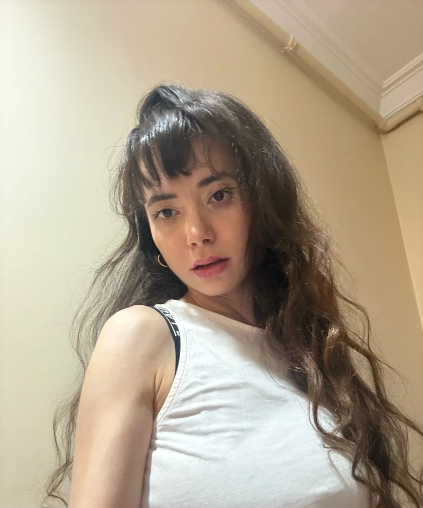 Jülide نے GIF اپ لوڈ کی