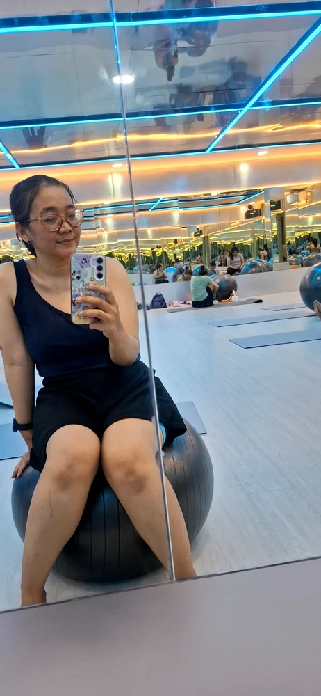 GIF uploaded by Veni