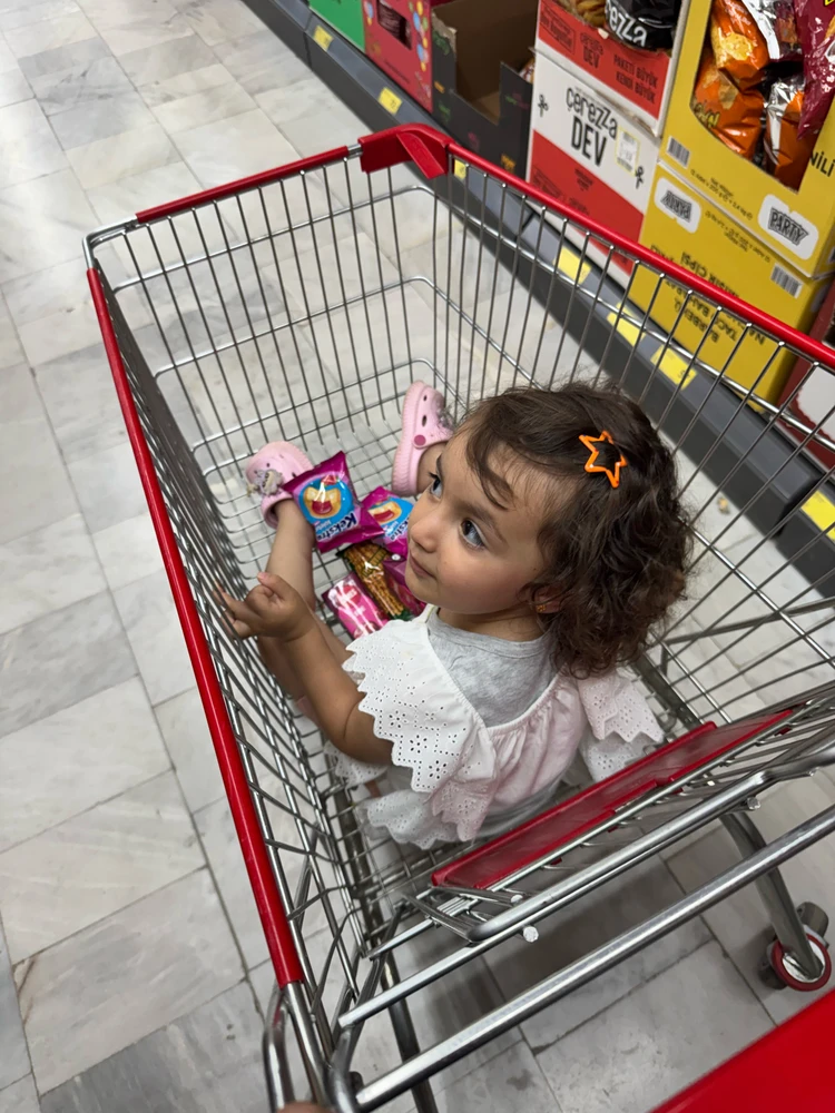 GIF uploaded by Emin