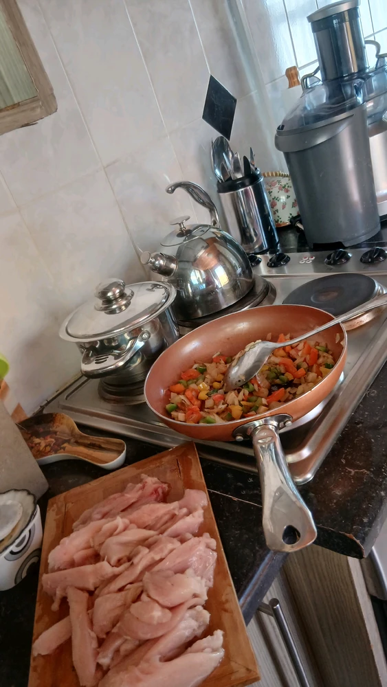 GIF uploaded by Soso