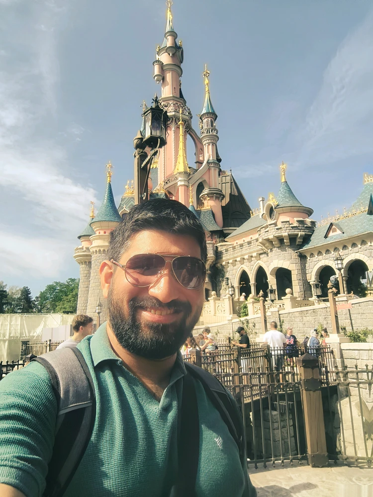 GIF uploaded by Sulei