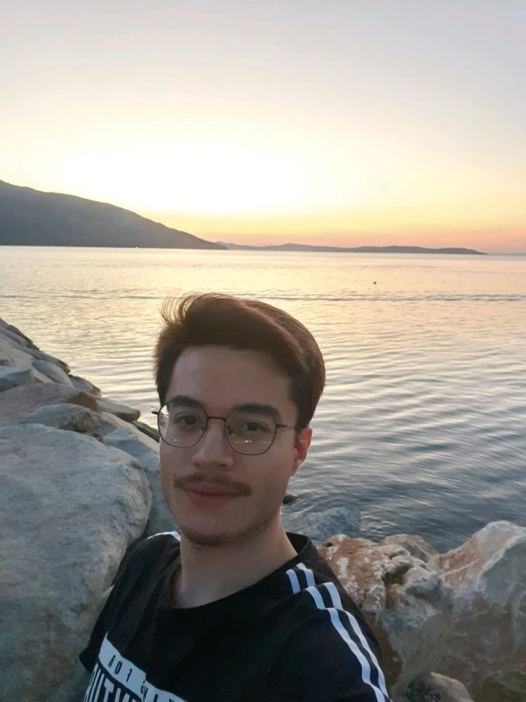 Emir દ્વારા અપલોડ કરેલી છબી