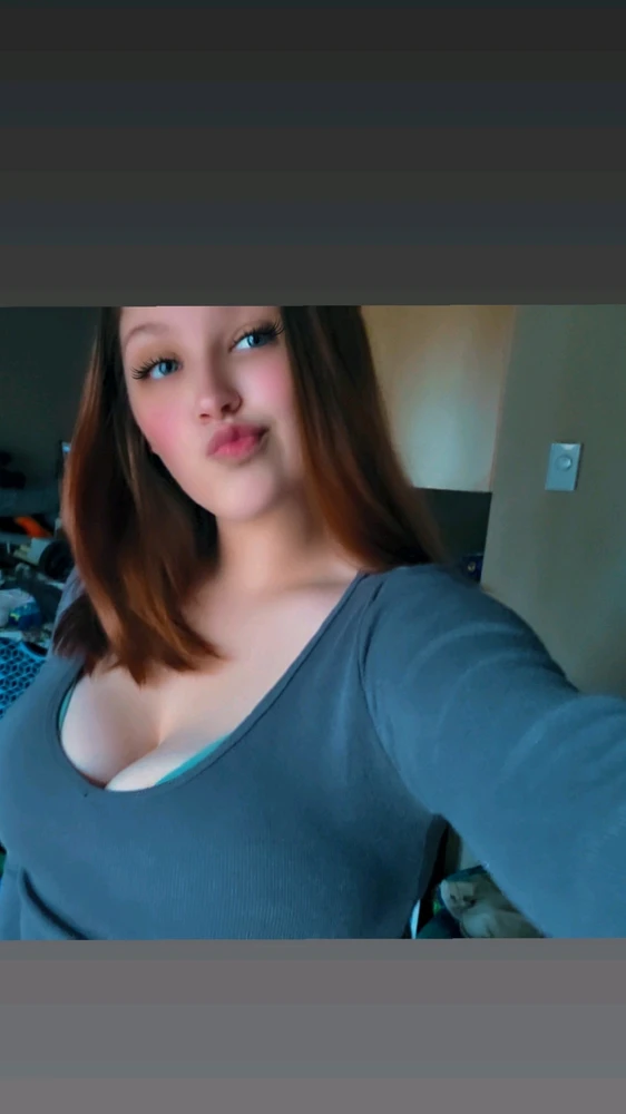 GIF diunggah ku Kenzie