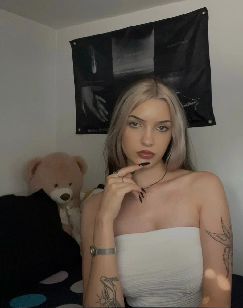 GIF eropgeluede vum Mihaela