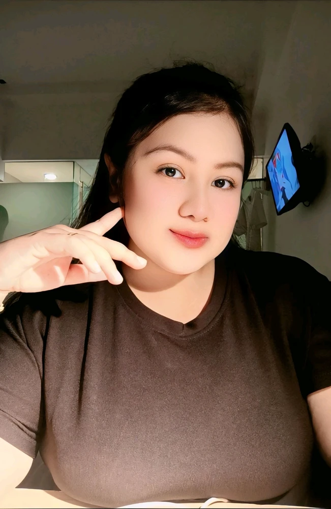 GIF uploaded by Bryll