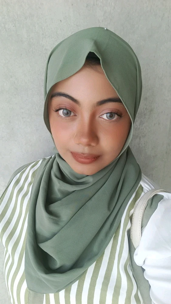 GIF uploaded by zainab