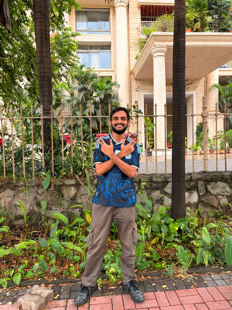 GIF gi-upload ni Gaurav Barbhai