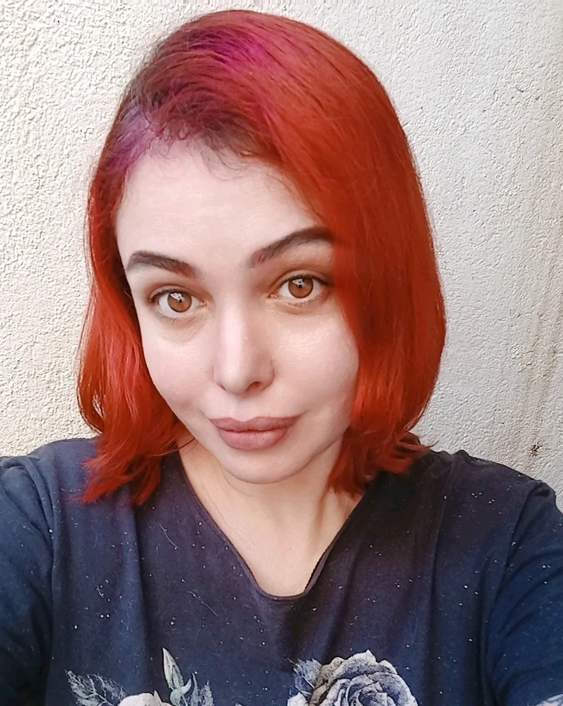 GIF загружаны Moxxie