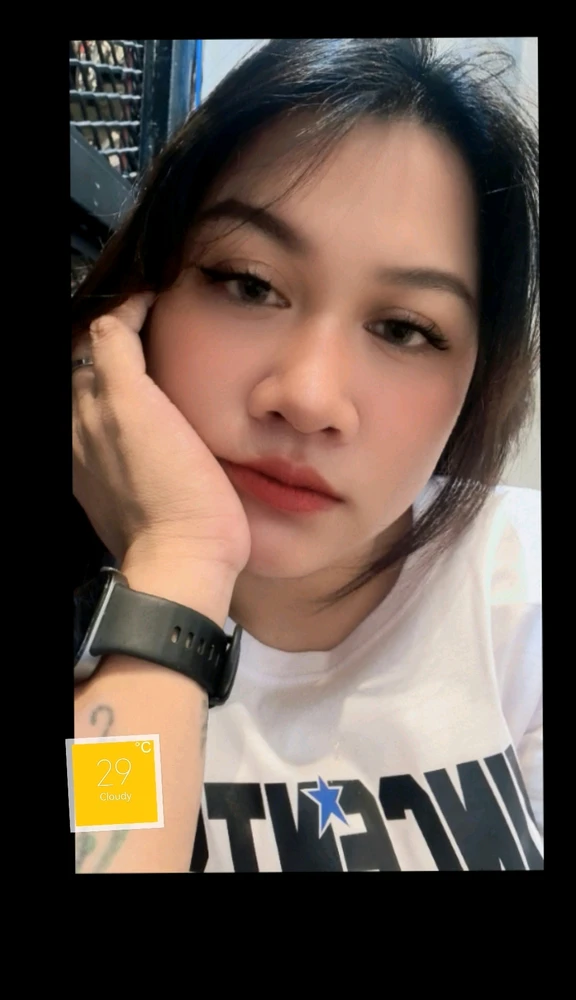GIF diunggah ku Kim