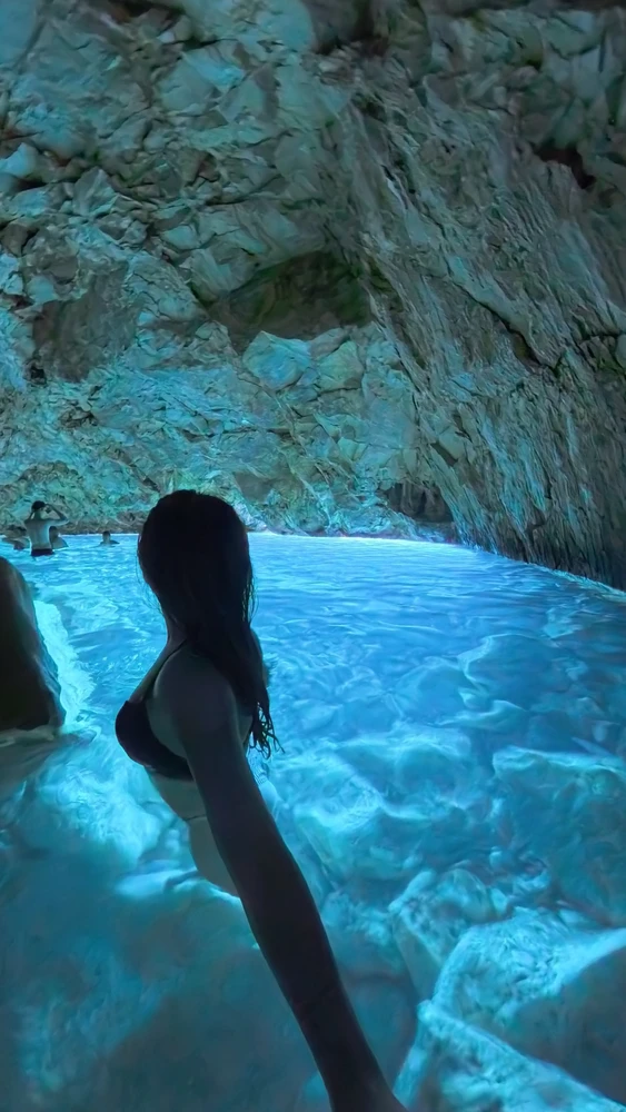 📍Blue Cave