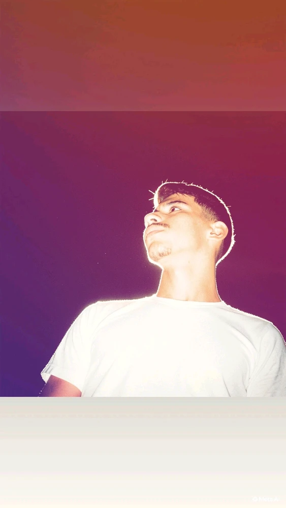 GIF gi-upload ni Moumen