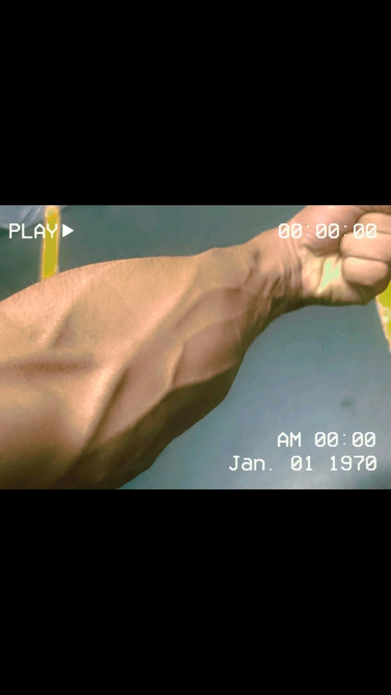 GIF uploaded by 𝘼𝙨𝙩𝙧𝙤𝙭