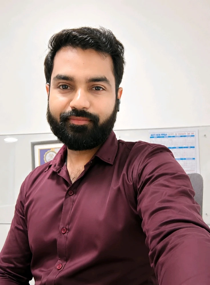 GIF pujat per Rahul
