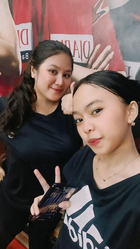GIF gi-upload ni Bryll