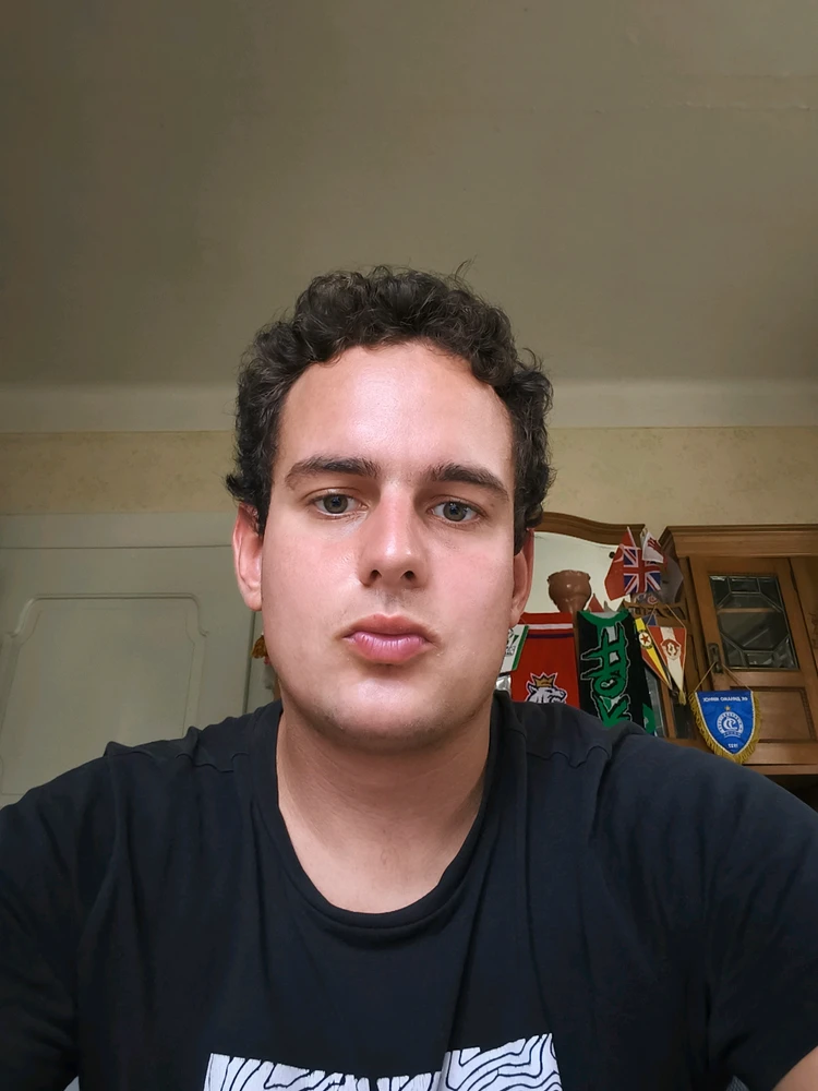 Patrik پاران اپ لوڊ ٿيل GIF
