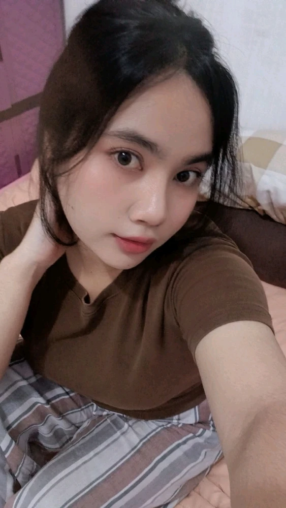 GIF uploaded by Yohana