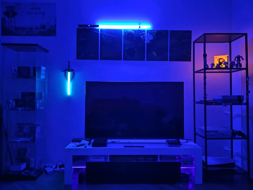 GIF yashyizweho na David