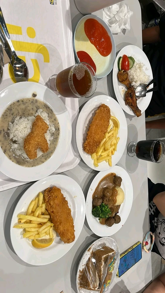 GIF diunggah oleh Fitri