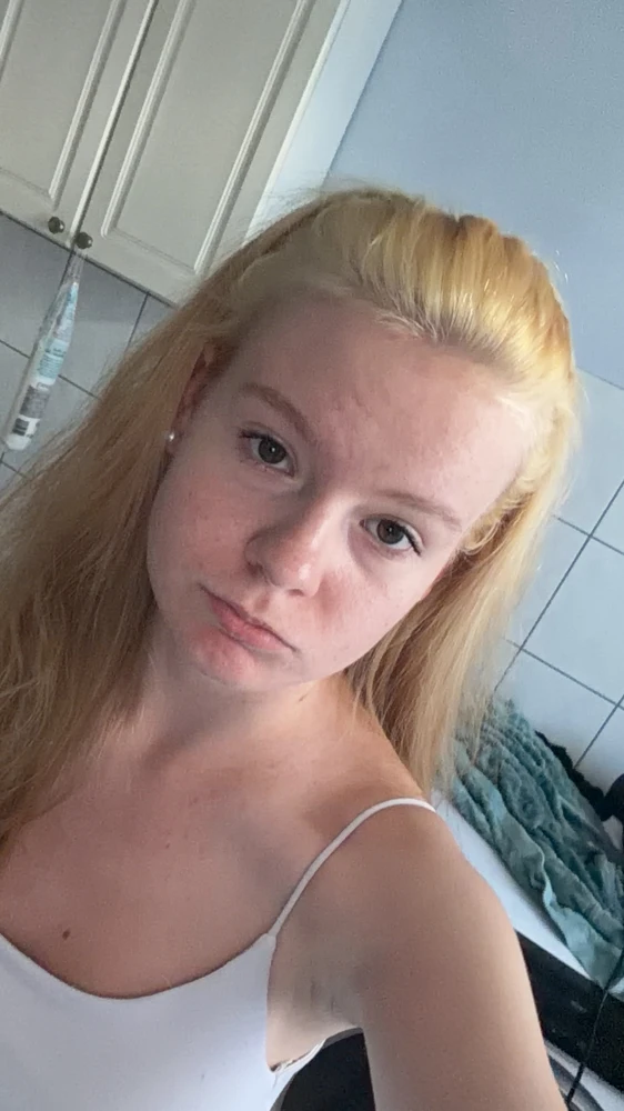 GIF uploaded by Mia