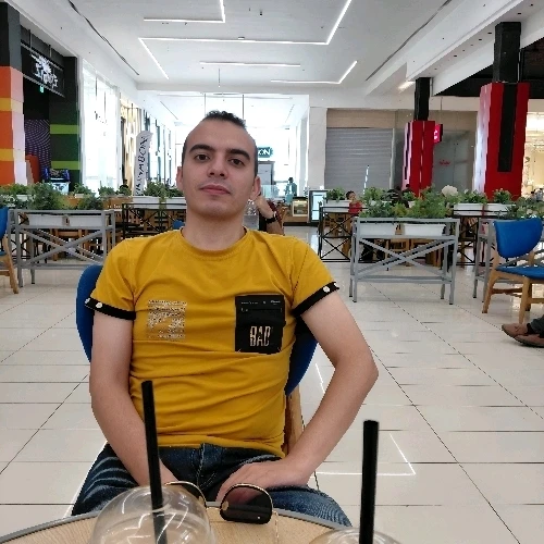 GIF uploaded by Memo