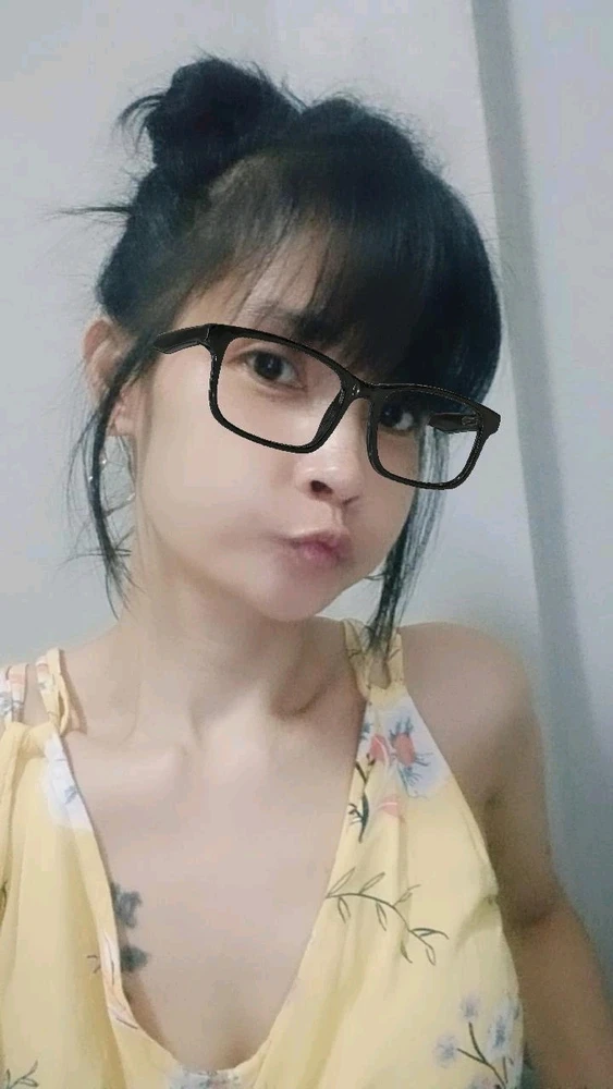 GIF eropgeluede vum Arty