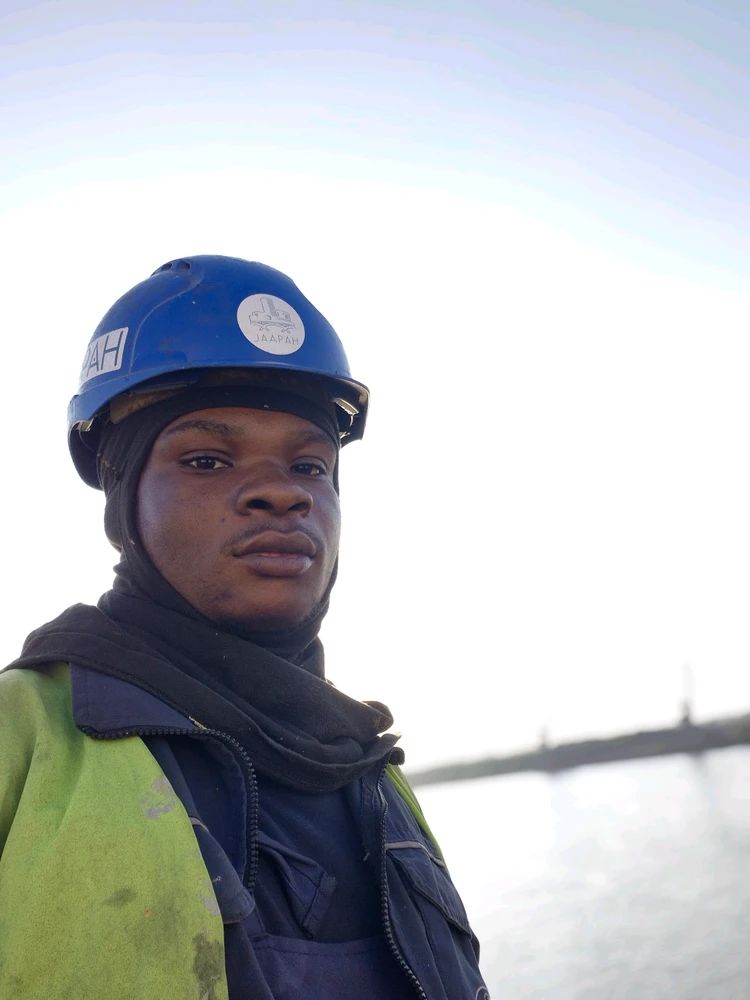 Isithombe sibekwe ngu-Victor