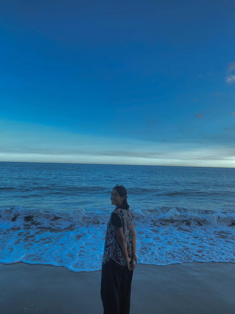 GIF na in-upload ni Nadia