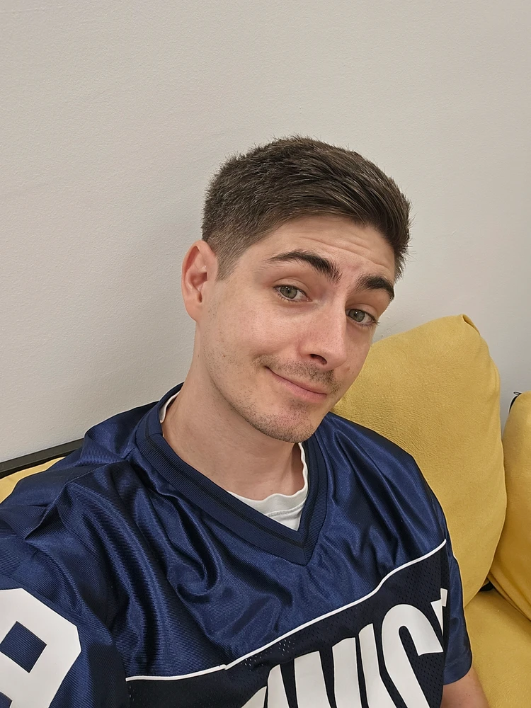 GIF uploaded by Bogdan