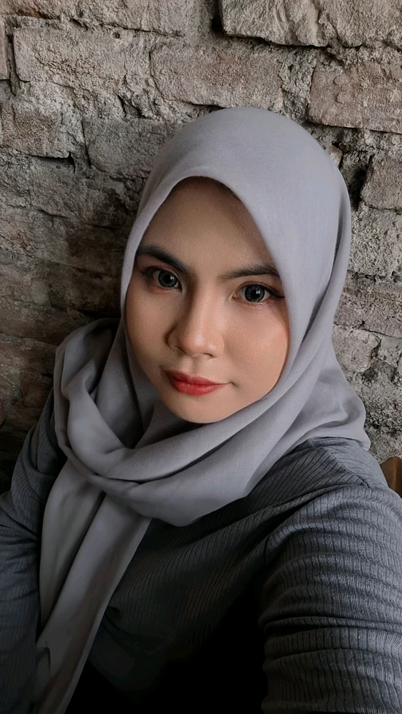 GIF បង្ហោះដោយ Ana