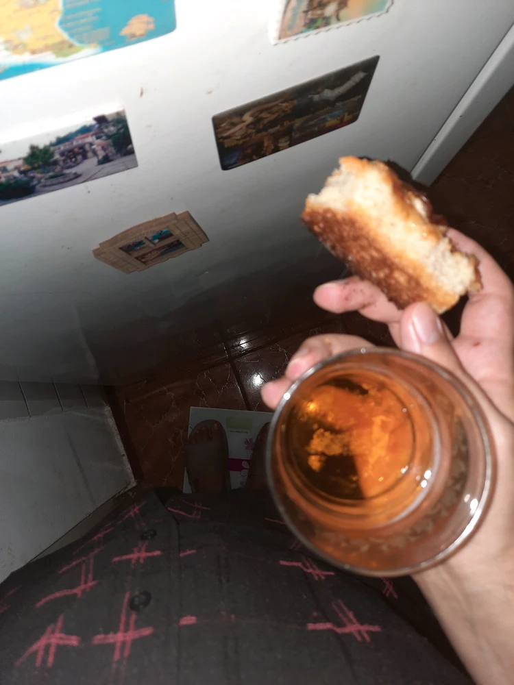 GIF na in-upload ni Toma Leonard-Gabriel
