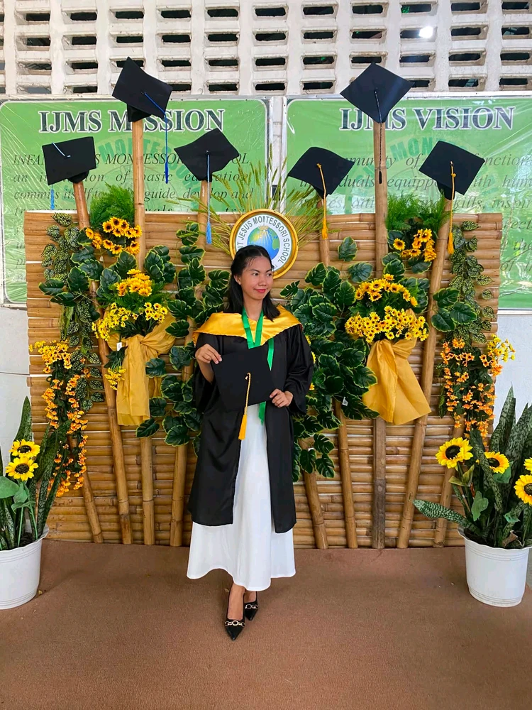 GIF gi-upload ni Tina