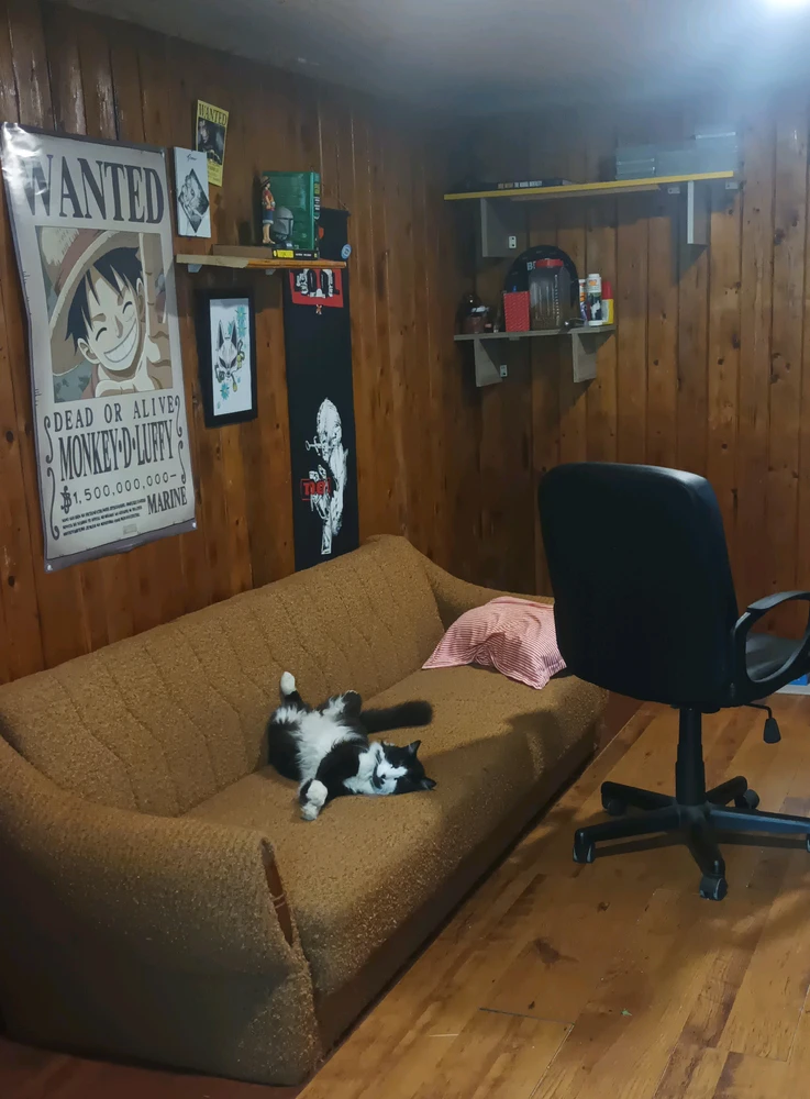 GIF gi-upload ni Stefan