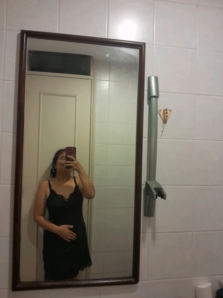 GIF eropgeluede vum Jessica