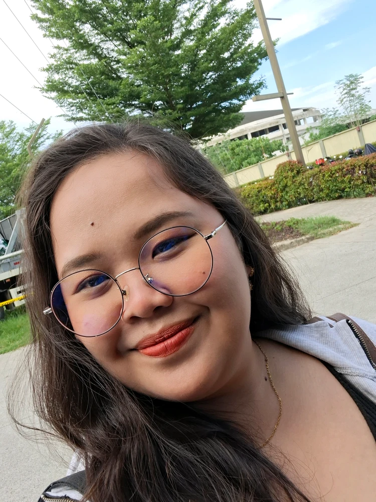 GIF na auina ae e Lindy Michelle