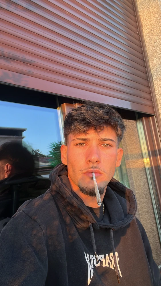 GIF eropgeluede vum Carreira
