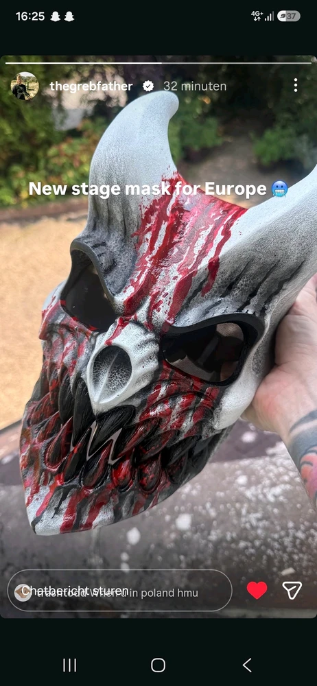 The inspo of his mask i did
