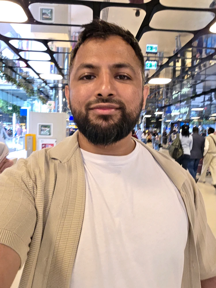 GIF uploaded by Eby
