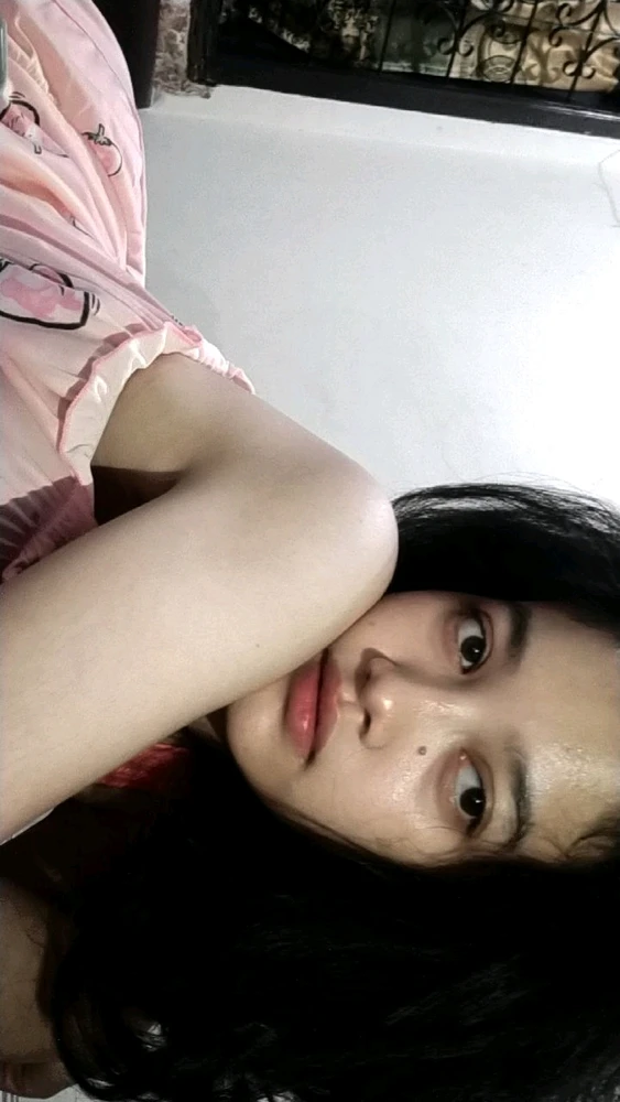 I-upload ni Dewi ang larawan