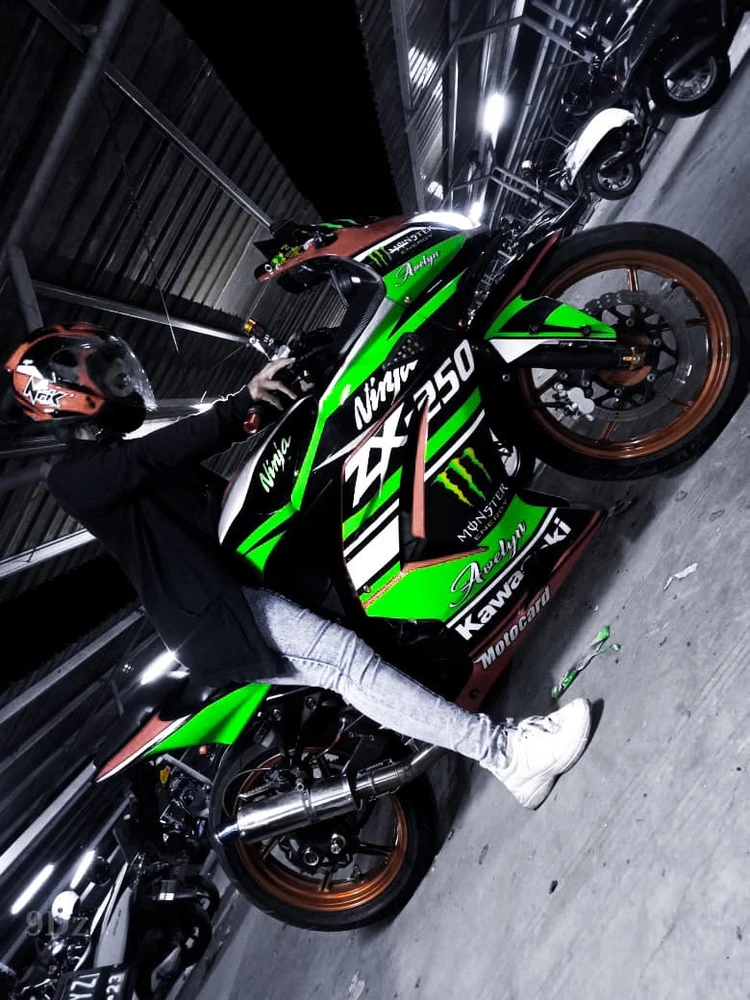 GIF uploaded by Gadis