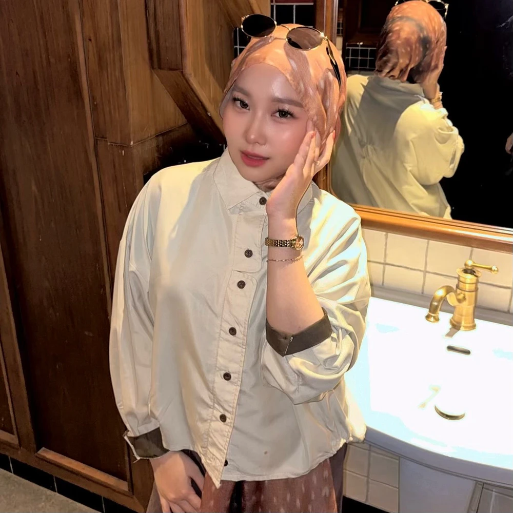 GIF lily tarapyndan ýüklenen