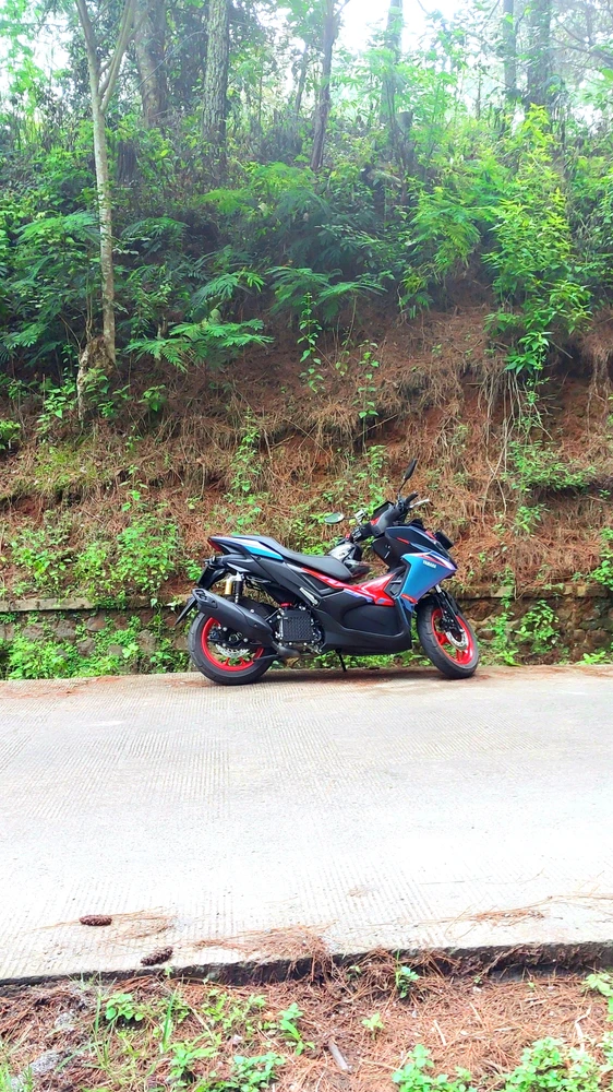 GIF gi-upload ni YANYAN MULYANA