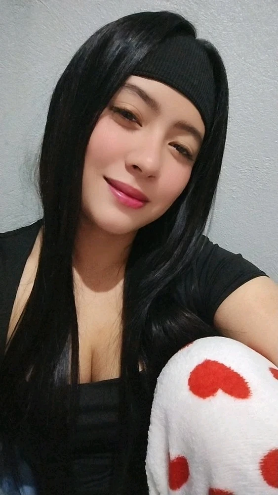 GIF ilipakiwa na Rea