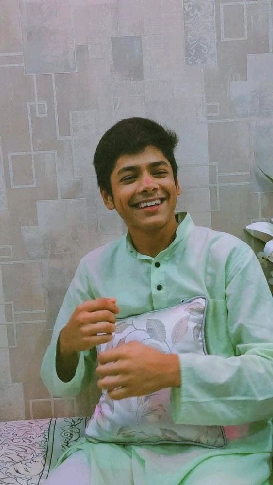 GIF uploaded by Anas Anwar
