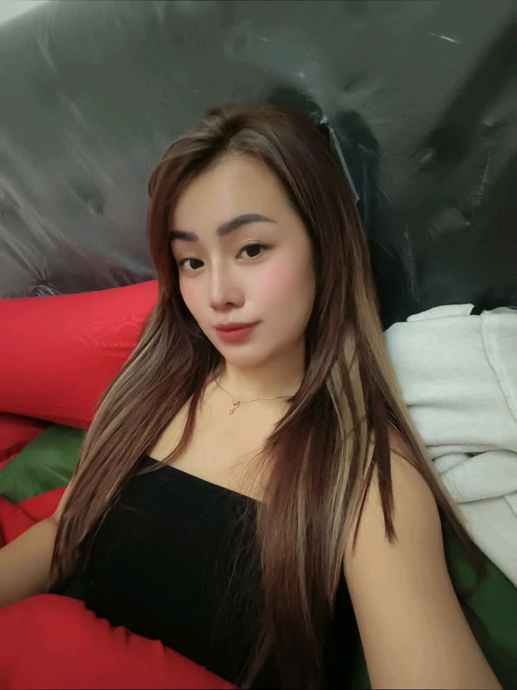 GIF uploaded by Imaaa