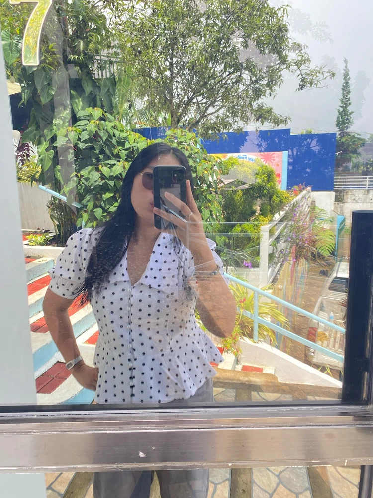 GIF tso los ntawm Judelyn