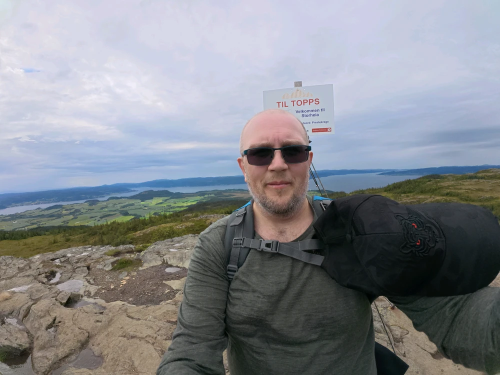 Bild eropgeluede vum Damien