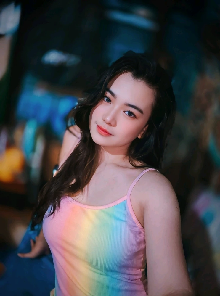 GIF được Archer tải lên