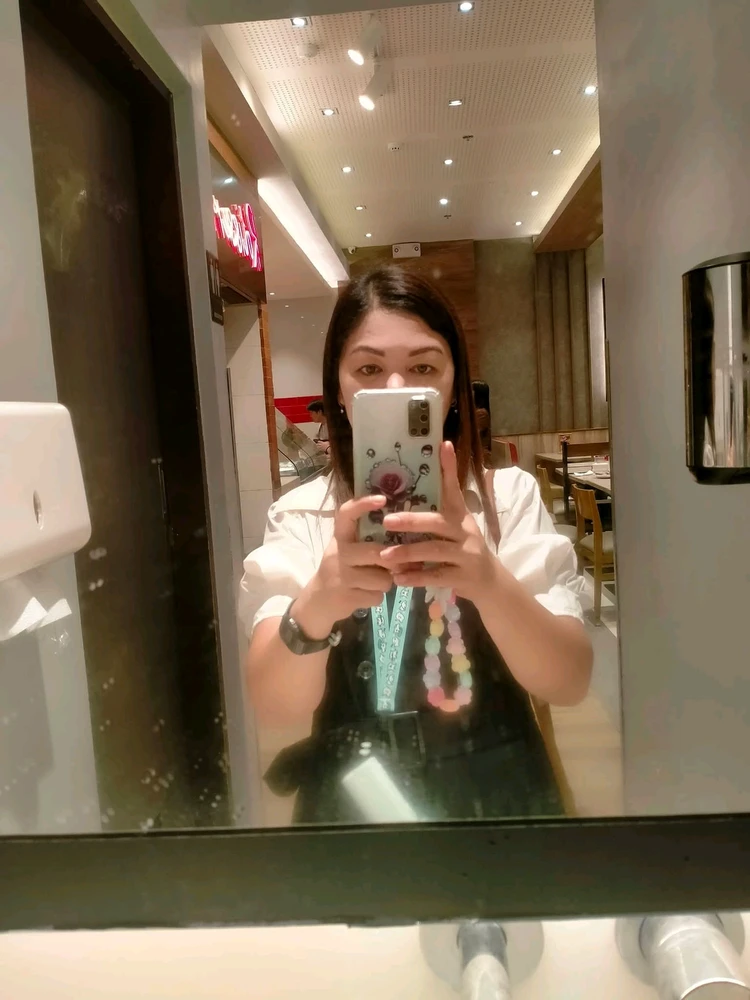GIF uploaded by Elle