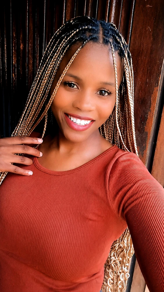 GIF uploaded by Asanda